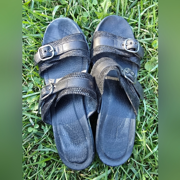 Dansko Women's Size 7.5-8 US 38 EU Sandals Jessie Lizard Sand Black Slip On - Picture 2 of 9